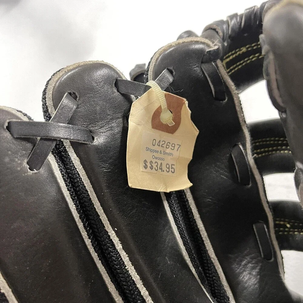 Vintage Mizuno Baseball Glove Mens 12 Black Leather Nylon Black Magic MB7000